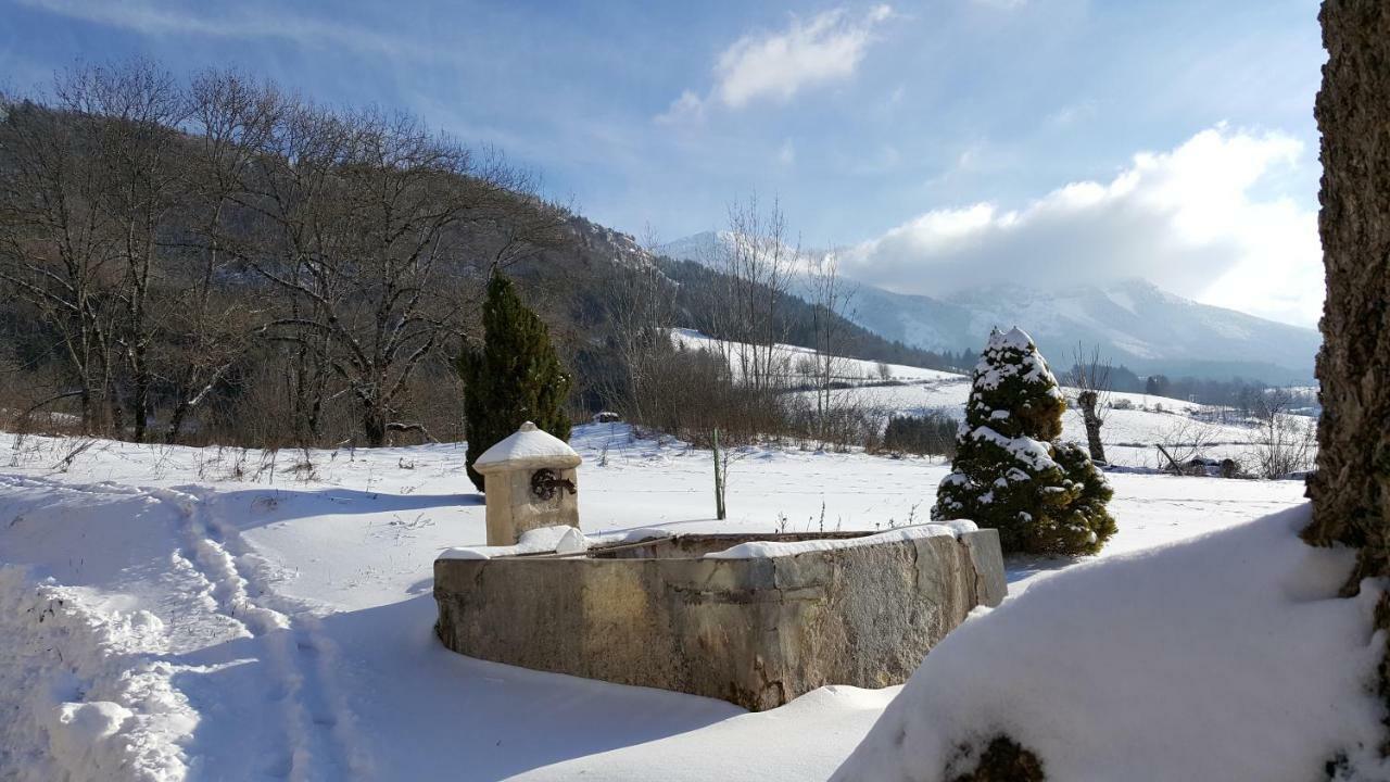 Maison d'hôtes Agathe et Sophie Lans-en-Vercors Exterior foto